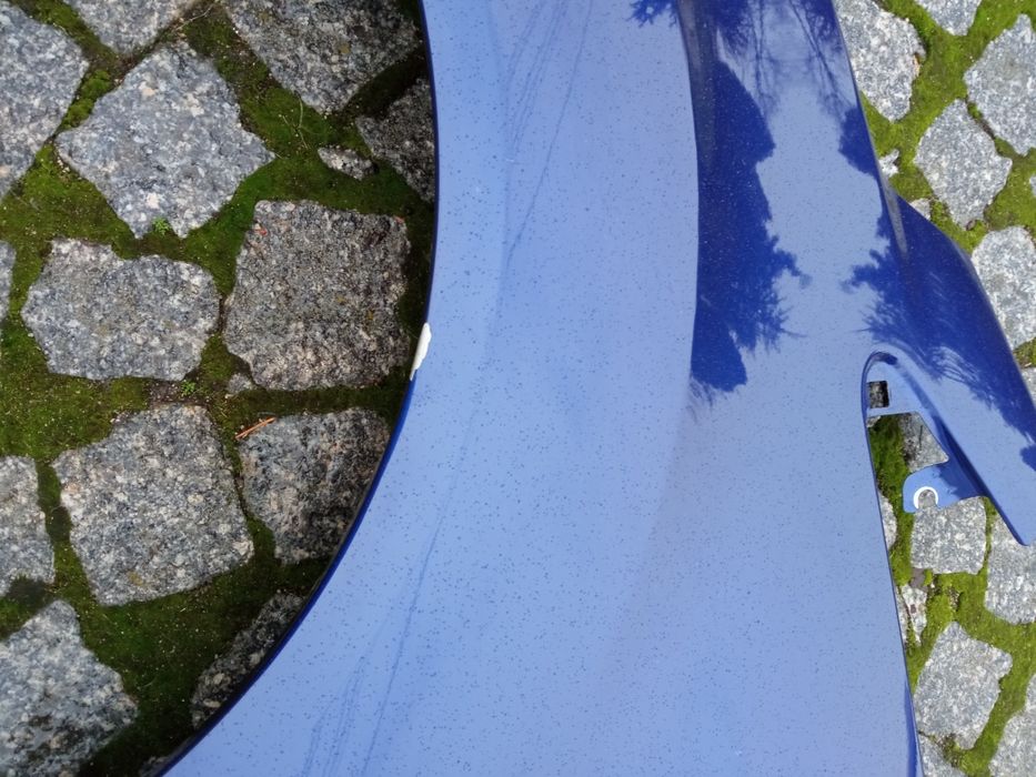 Sprzedam błotnik prawy przód zderzak i lampę od Forda Bmaxa