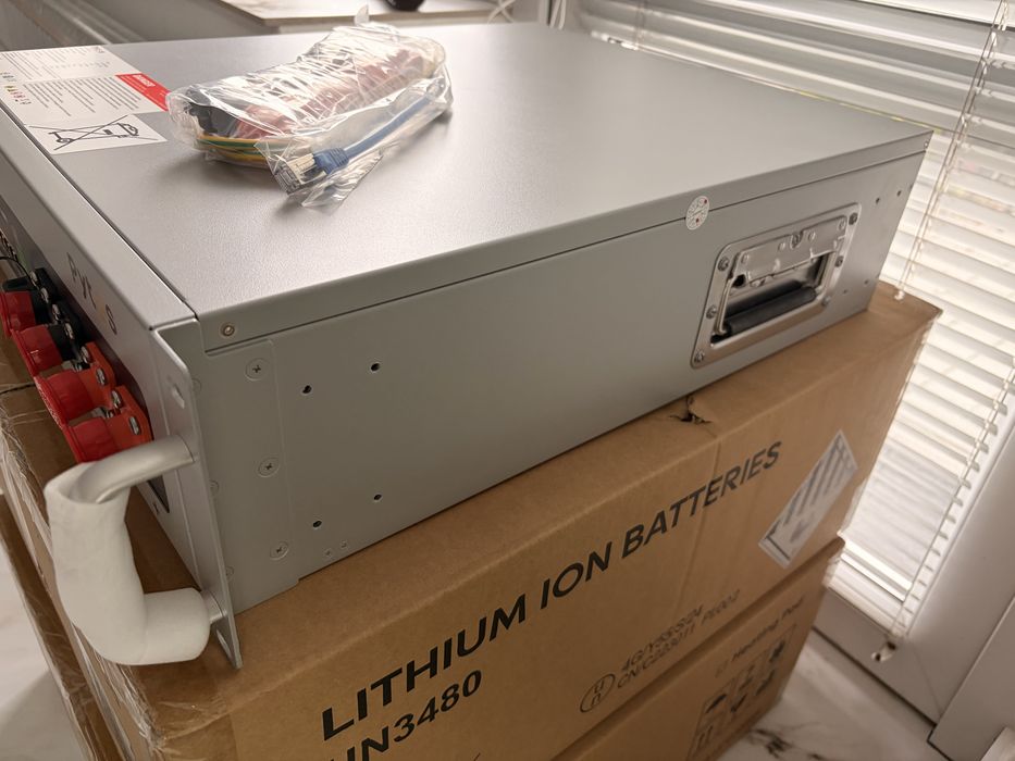 Акумуляторна батарея LiFePo4 Pytes v5 з підігрівом 5,12кВт