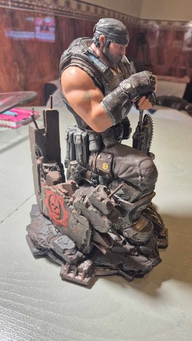 Figura Gears of War 3 Epic edition Marcus Fenix