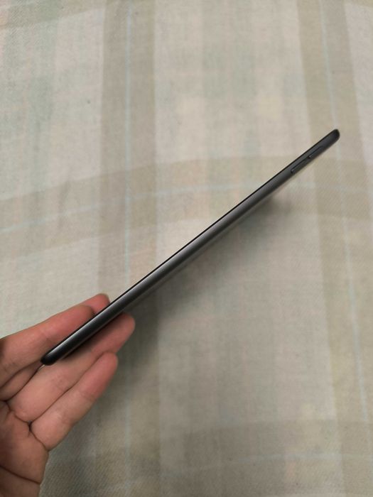 Планшет Apple iPad mini 5 7.9" на 256 гб