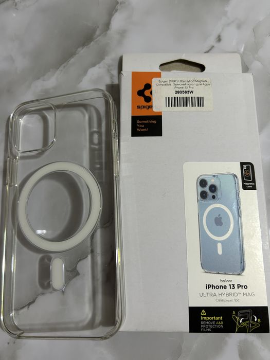 Чохол     iPhone 13