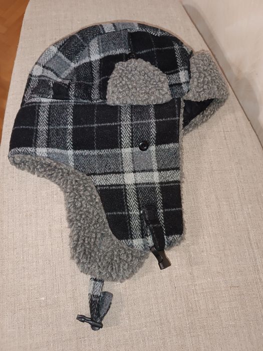 Стильна зимова шапка