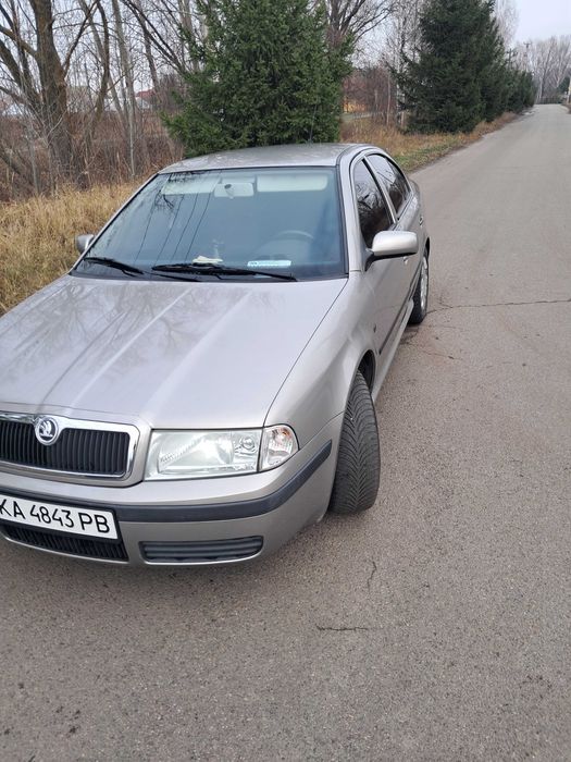 Продам Skoda Oktavia 1,6 2008р. Перший власник,авто на повному ходу,