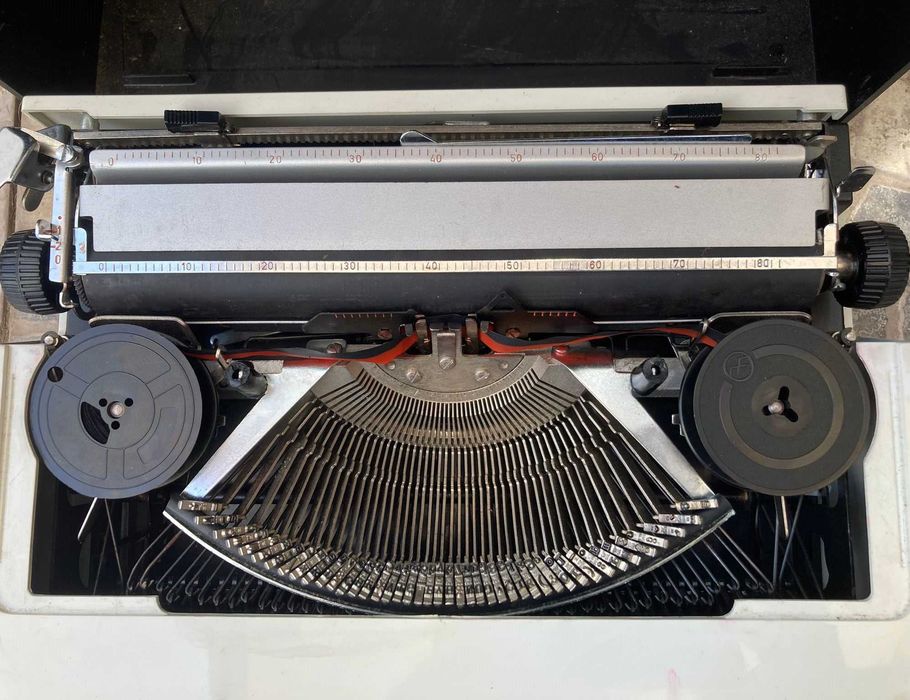 Máquina de Escrever Alpha 500 T