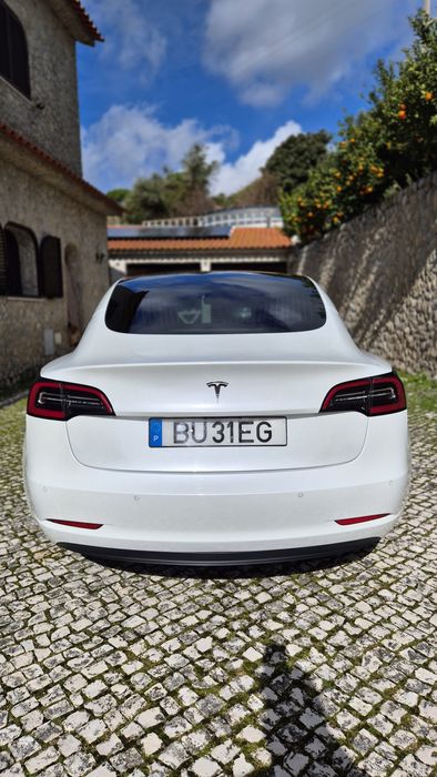 Tesla Model 3
Standard Range Plus RWD