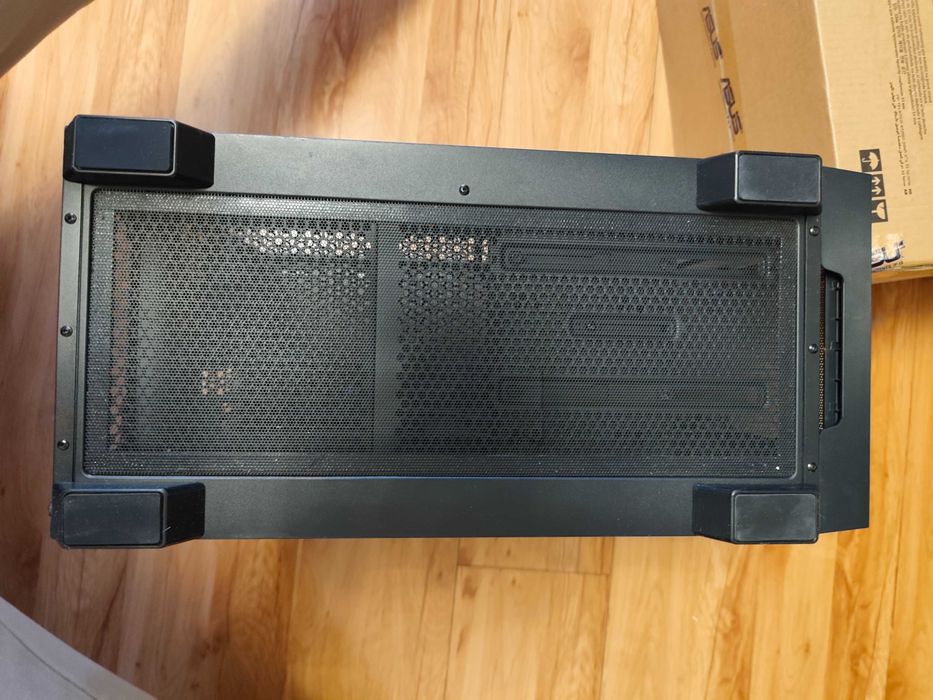 ASUS A21 stan IDEALNY + karton + komplet śrubek | mATX | szkło
