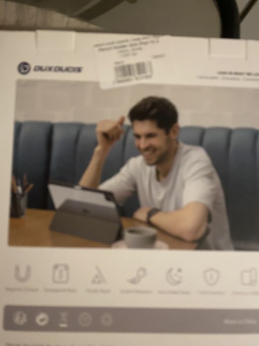 продам новый чехол для айпада 8 эйр