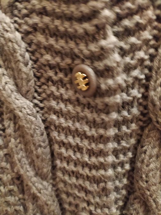 Кофта теплая для девочки 8-12 лет, ручная вязка