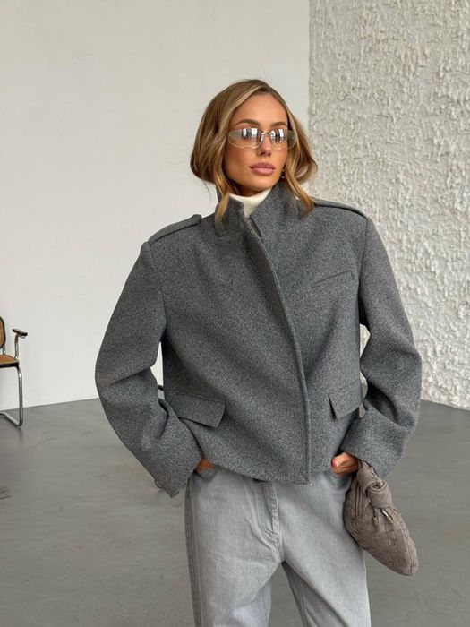 Укорочене пальто, вкорочене пальто coosh, пальто з акцентними плечима