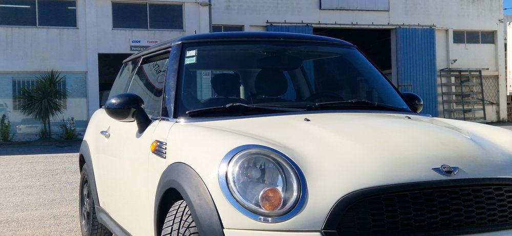 Mini cooper 2009437883519883683843