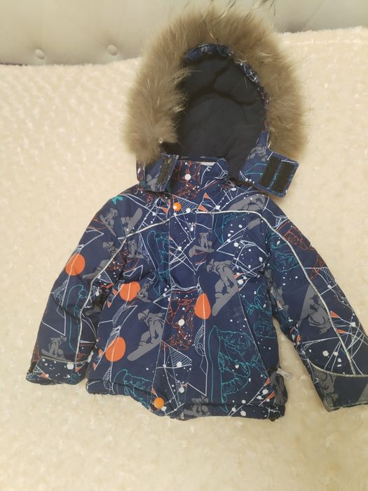 Продам зимову курточку на хлопчика