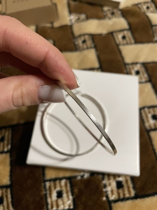 Прикраси , біжутерія, срібло - сталь