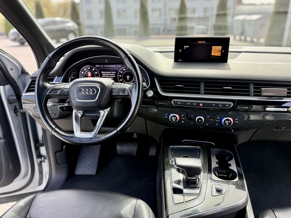 Audi Q7 2017року 3.0 бензин