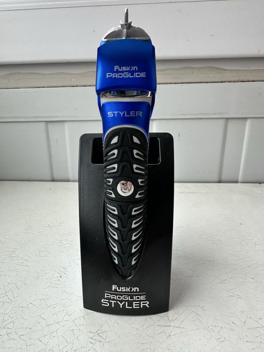 Styler Gillette Fusion ProGlide (триммер + бритва)