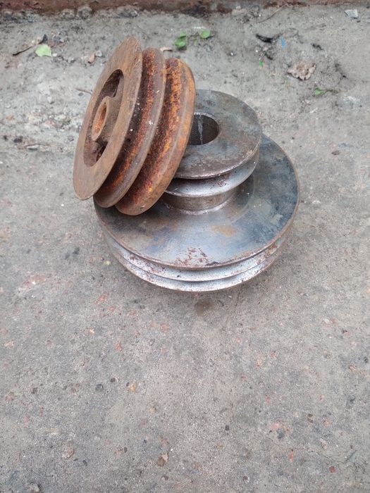 Петлі на ворота гаража