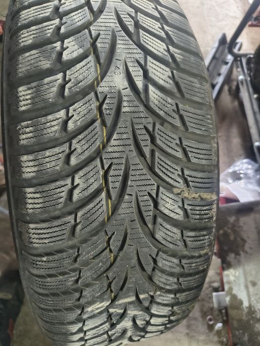 Opony zimowe 215/60 r16