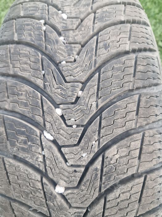 Продаються автомобільні  шини