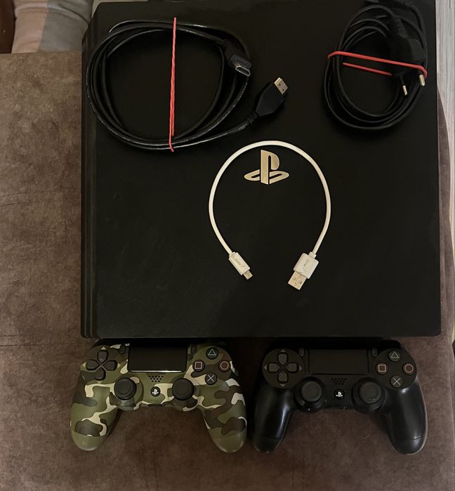 Консоль Sony PlayStation 4 Pro CUH-72xx 1 TB Black Б/В