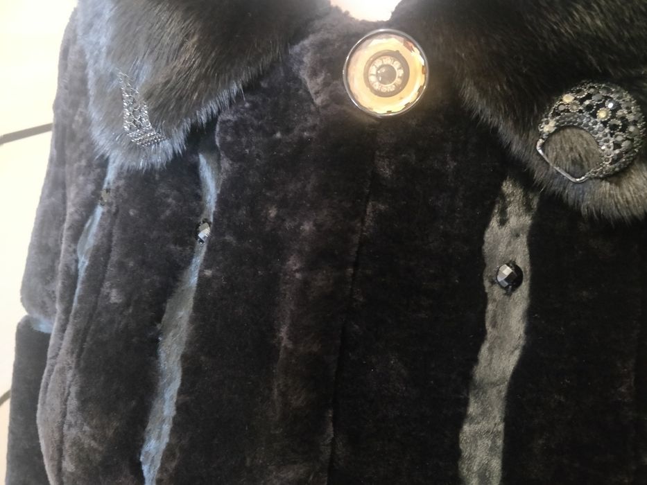 Продам Шубку мутон