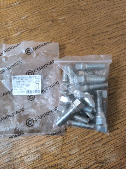 Śruby do kół  komplet 20 śrub 14 mm