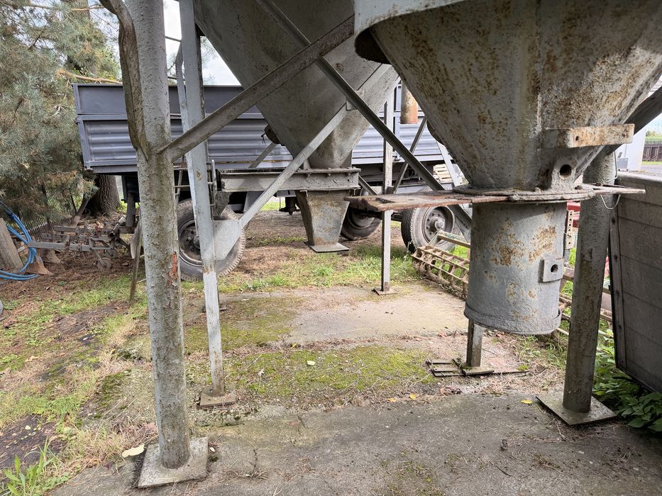 Silos zbożowy 12t