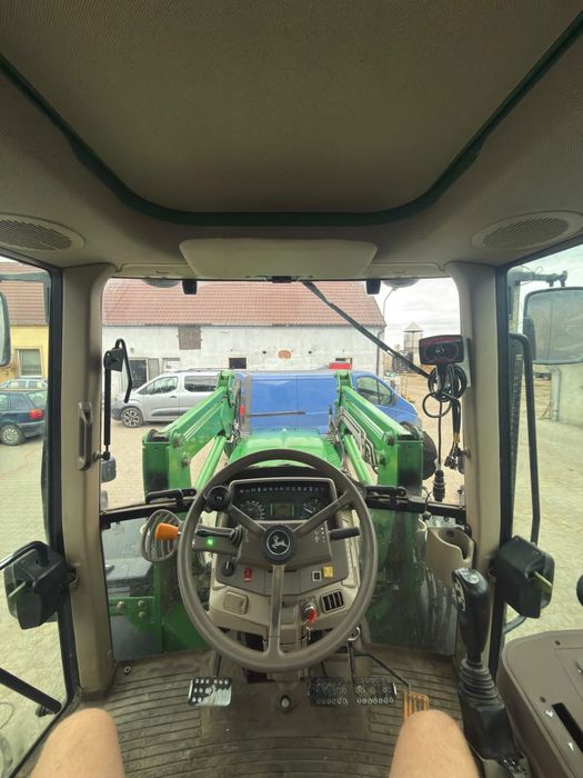 John deere 6330 z ładowaczem czołowym