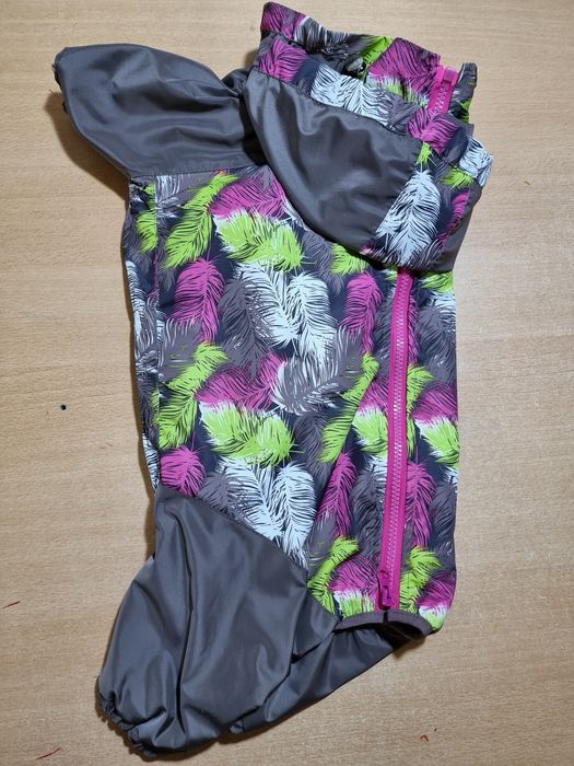 Різний одяг на собак та котів, є розпродаж та пошиття по вашим замірам