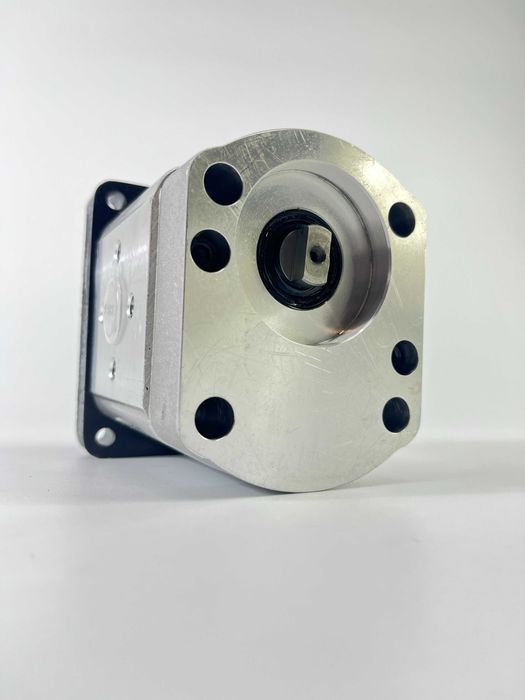 Гідронасоси НШ Hydro-pack на трактор / комбайн в асортименті