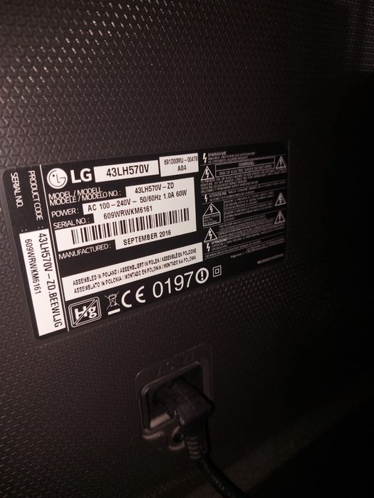 TV LG 43 cale  ze smartem