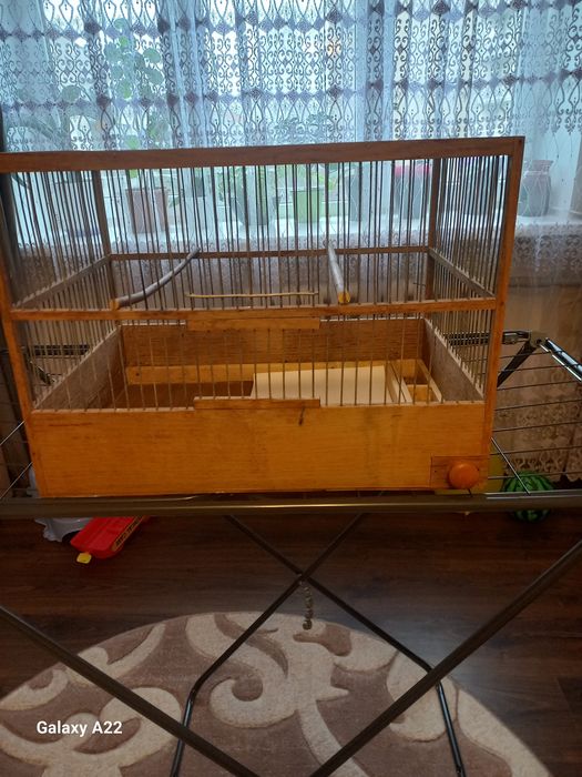 Клітка для канарок деревяна