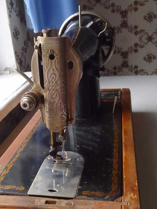 Продам швейну машинку "Подолка".
