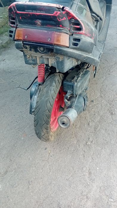 Продаю скутер Suzuki Sepia ZZ.