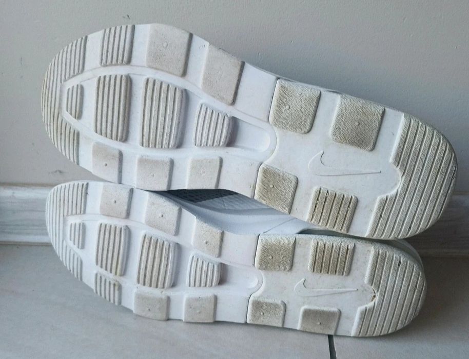 Nike Air Max Motion 2 sportowe męskie r. 42 lekkie!