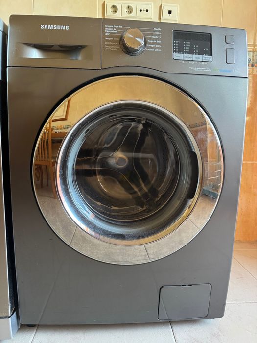 Máquina de lavar roupa Samsung