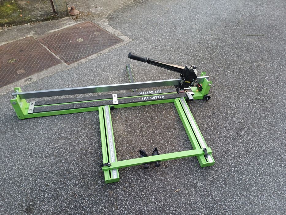 Máquina de ladrilho para peças até  1 metro.