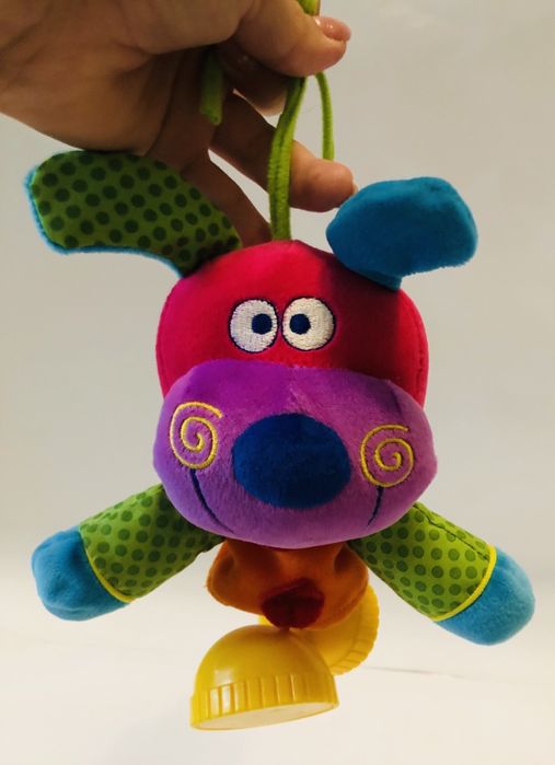 Игрушка музыкальная на коляску кроватку