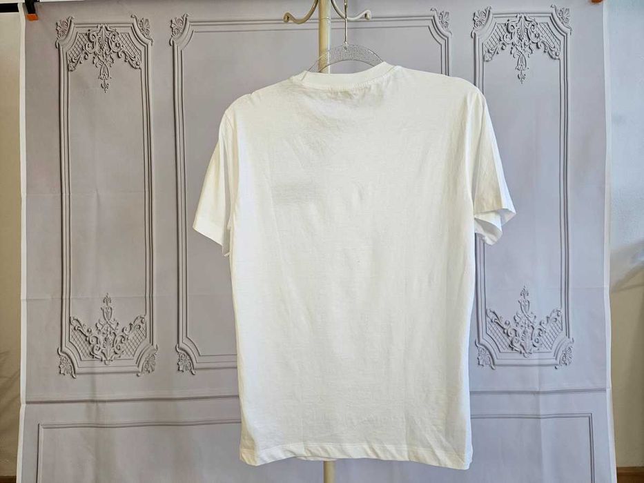 T-Shirt EA7 Branca Tamanho XS