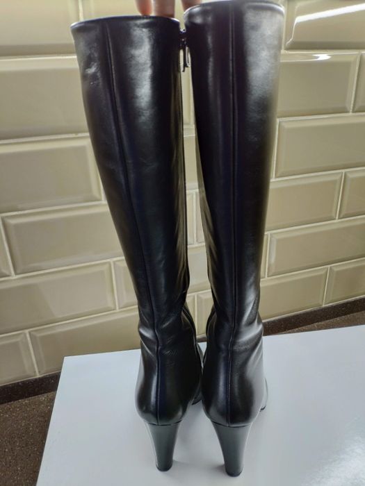 Жіночі чоботи шкіряні