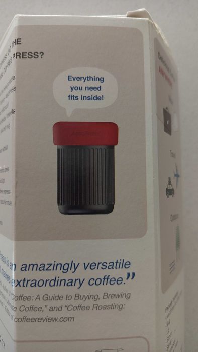 Cafeteira AeroPress Go com caixa de filtros como nova