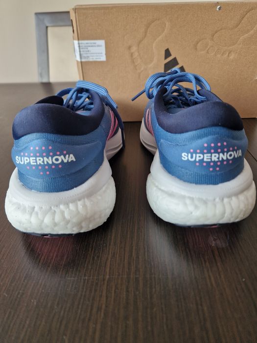 Adidas Supernova.  R.38