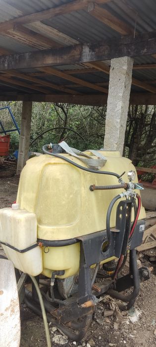 Pulverizador de 400 litros turbina