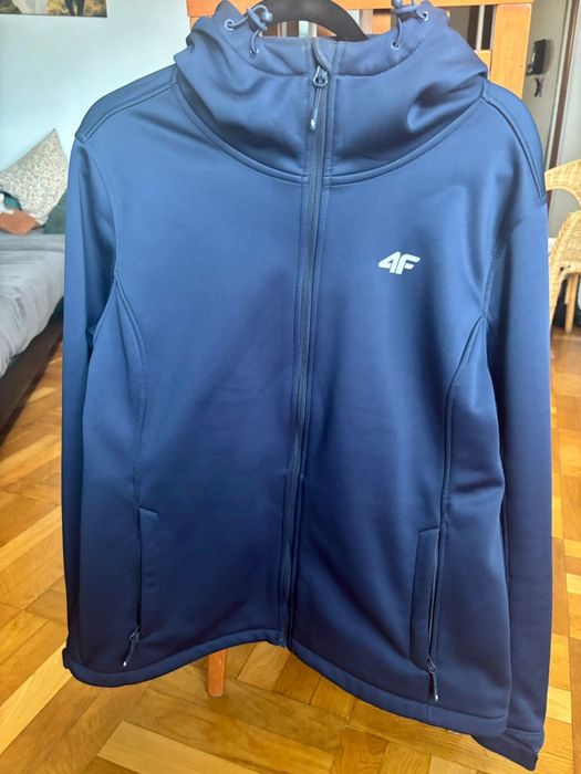 Kurtka damska Softshell 4F. Raz założona. Polecam!
