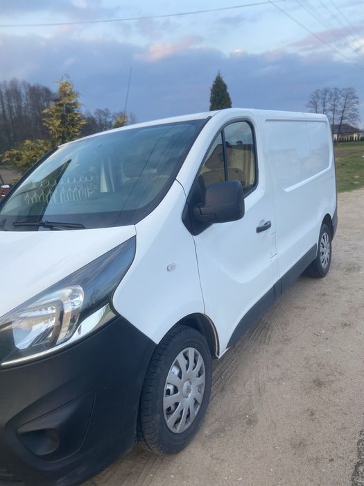 Opel vivaro.