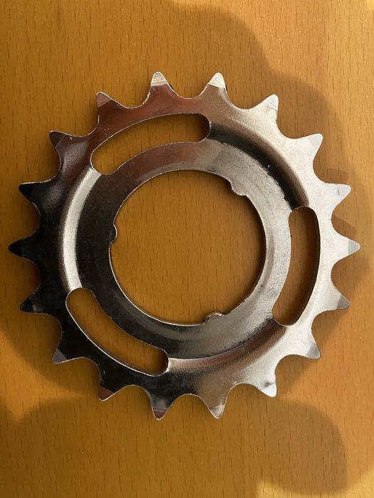 Pinhão / Roda de corrente - Sturmey Archer Novo