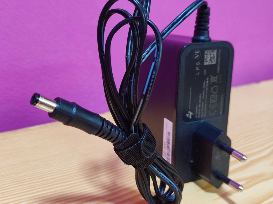 AC Adapter 12V 3.5A Adaptador