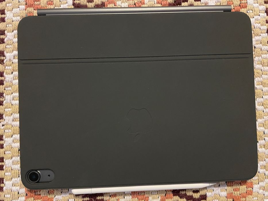 Vendo iPad Air 4ª geração 10,9 + Apple Magic Keyboard + Apple Pencil