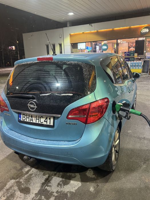 Opel Meriva 1.4T wymieniony rozrząd Mega kolor