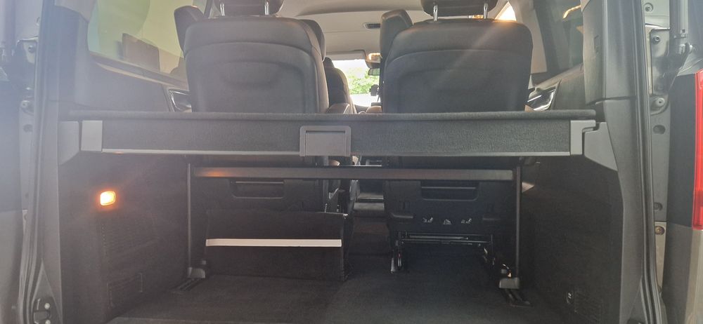 Wynajem busa VIP BUS mercedes benz klasa V 6osób fv23%