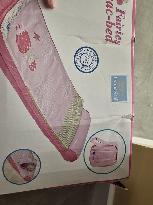 Saco cama e colchão insuflável integrado