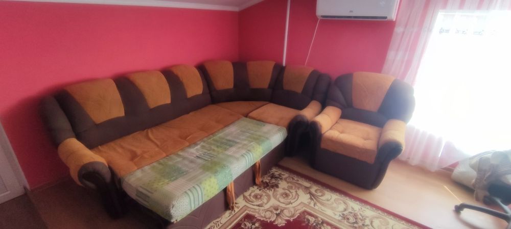 Продам диван звертайтесь !